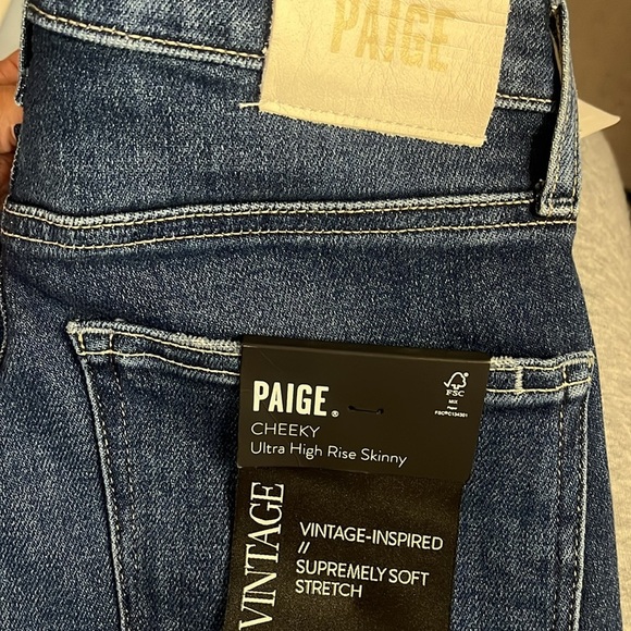 PAIGE JEANS SIZE 24 - Picture 6 of 6